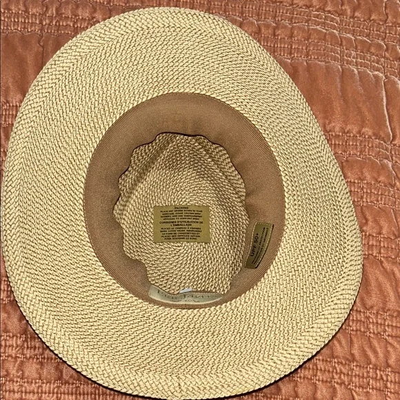Eric Javits Squishee Bayou Fedora Woven hat in Peanut - Picture 5 of 12